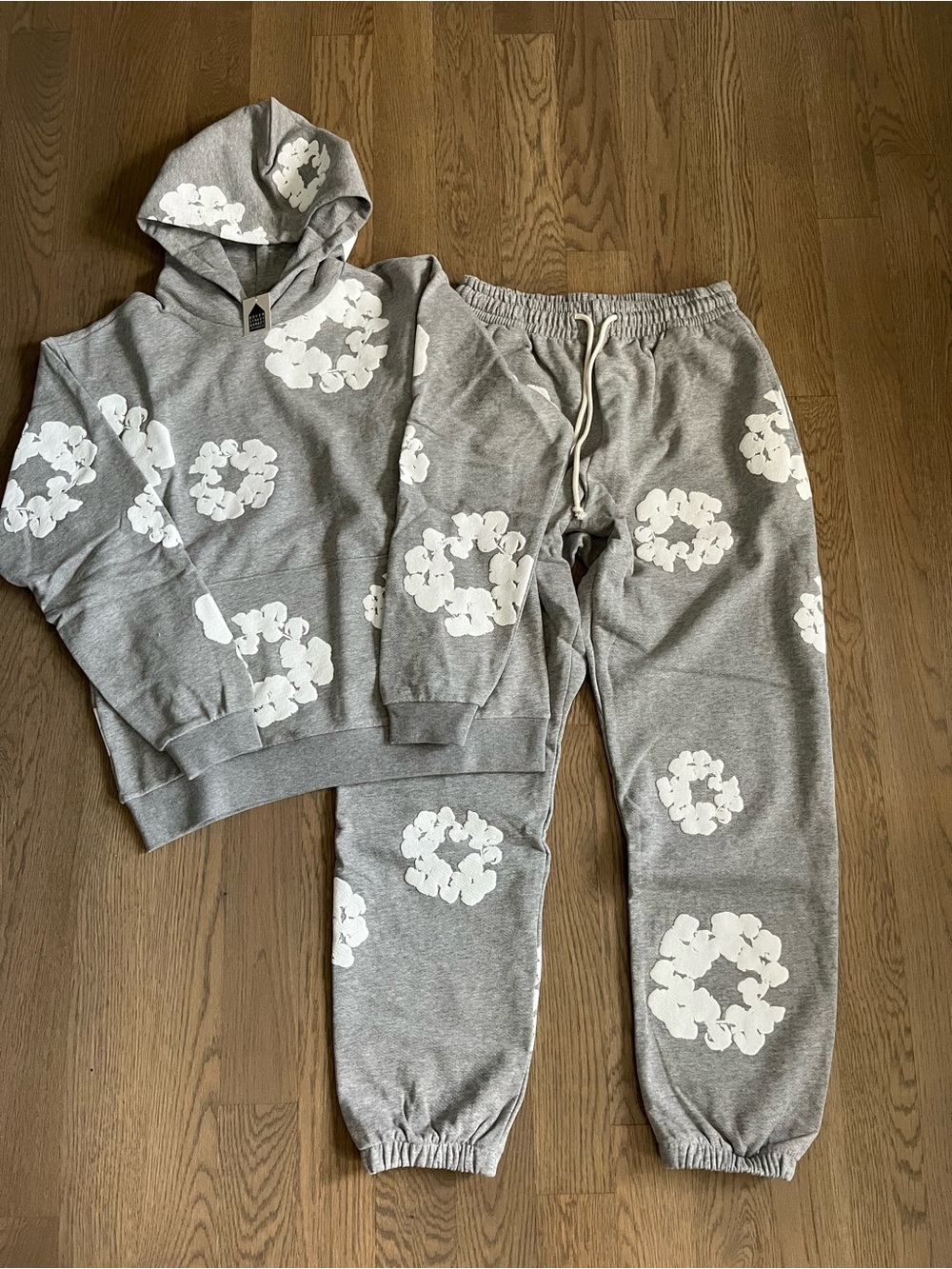 Grey denim tears set size small